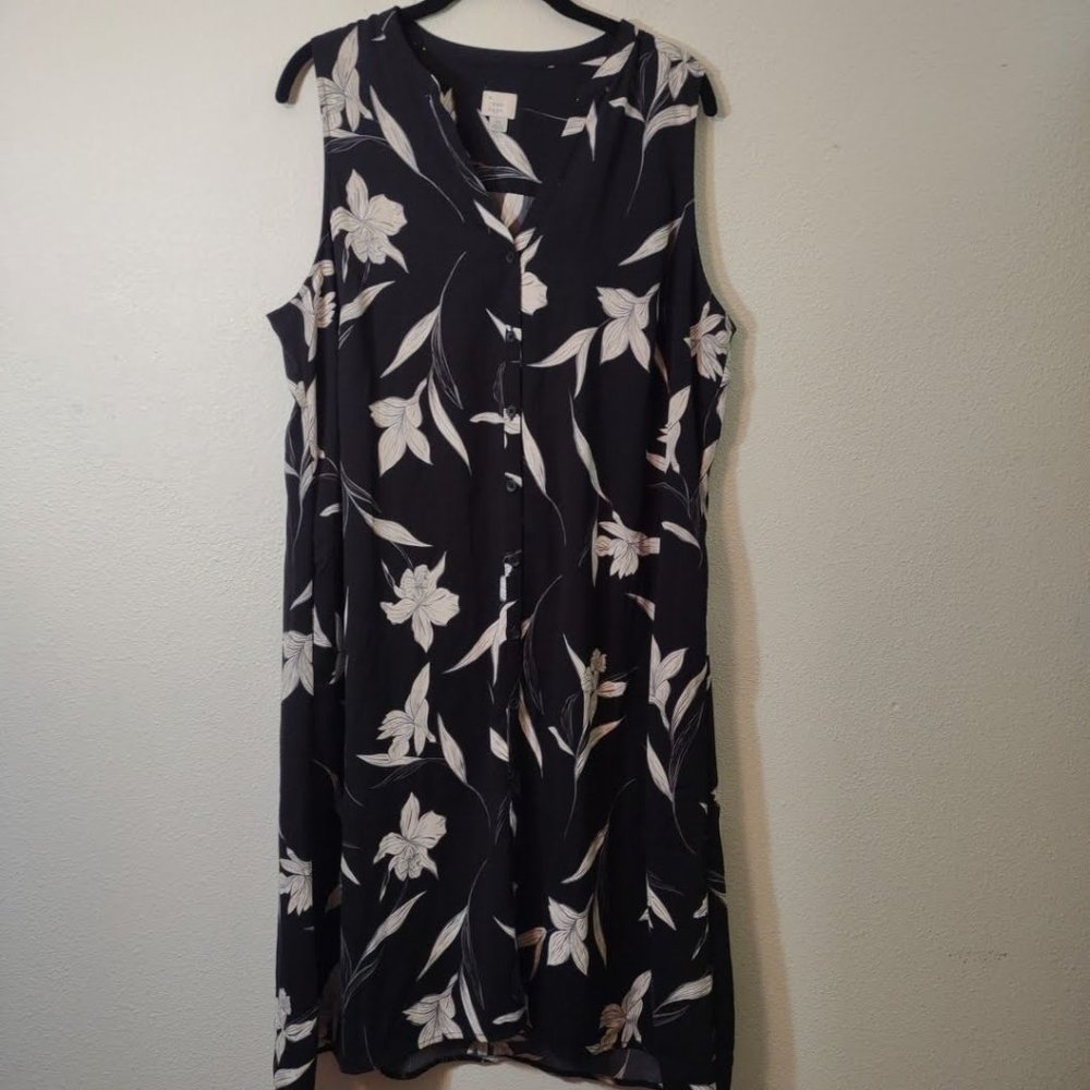 A New Day Button Down Black And White Floral Dress  X Large
